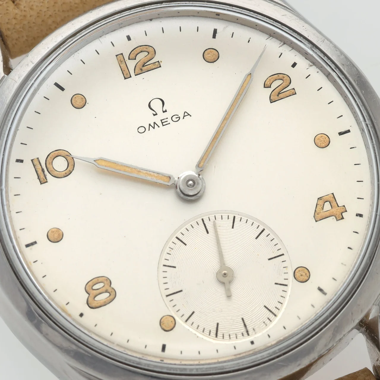 OMEGA Omega W-1812 36 mm kol saati