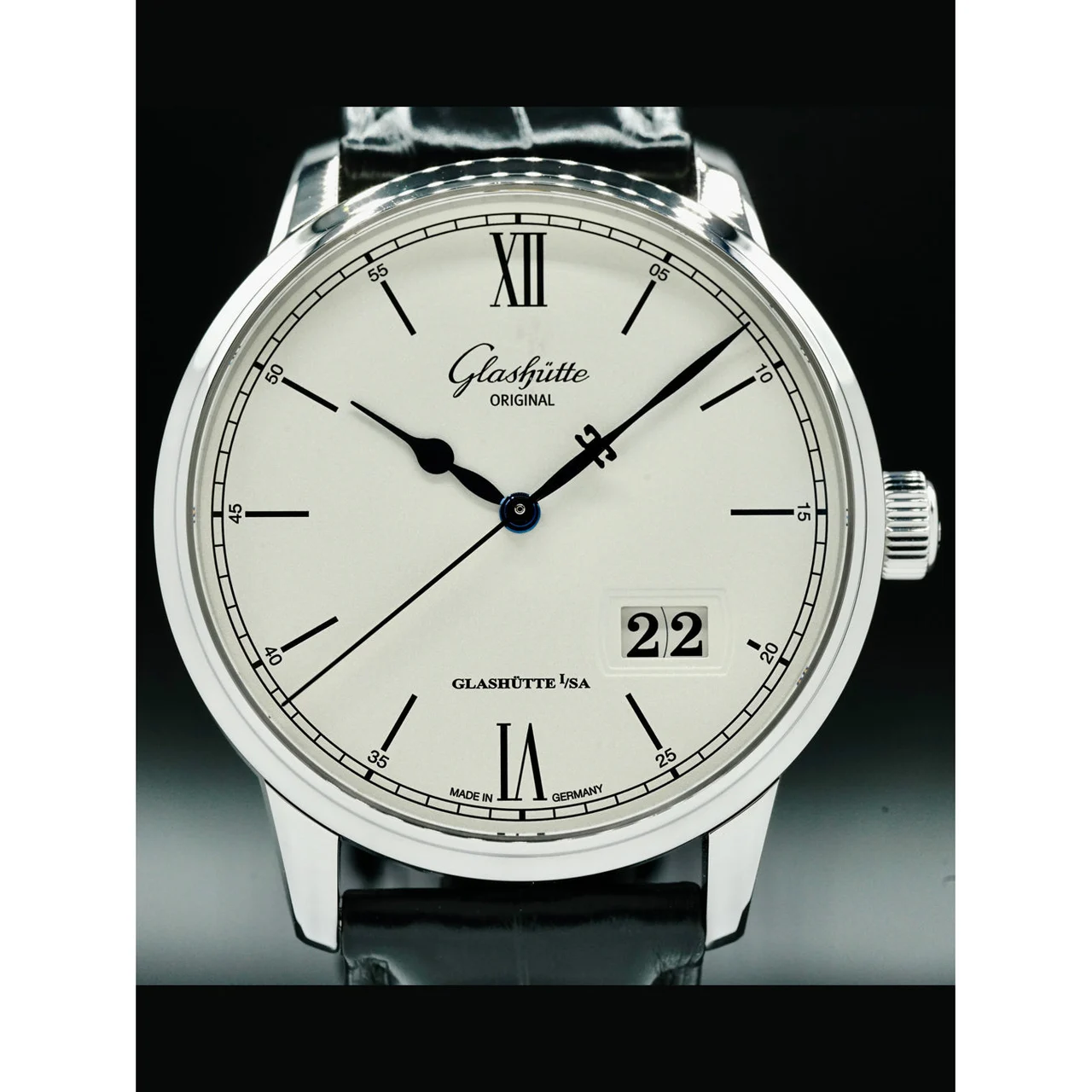 Glashutte Original Glashütte Original Senator Excellence Panorama Date Steel 1-36-03-01-02-30 210000033909 40 mm kol saati