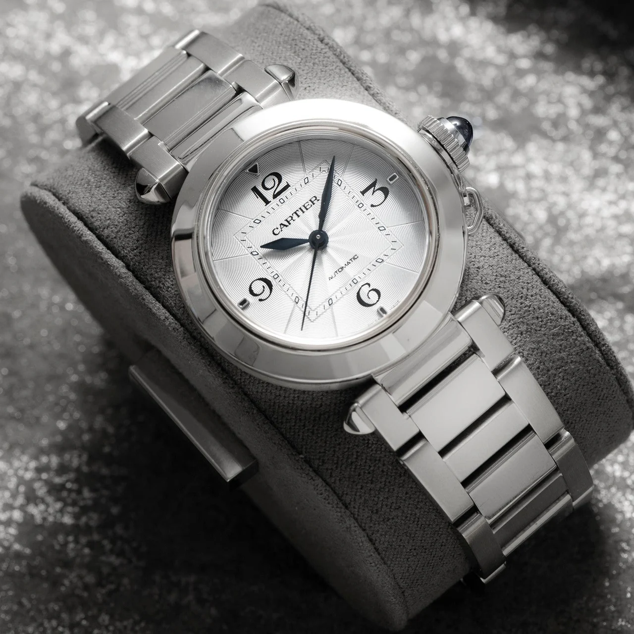 Cartier Pasha 40950204 35 mm kol saati