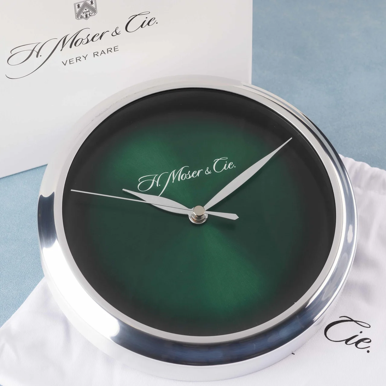 H. Moser Cie M1258 kol saati
