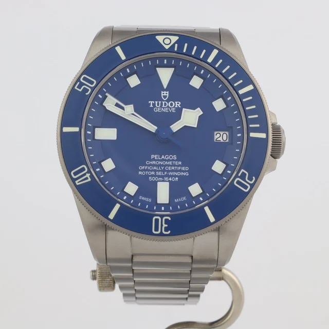 Tudor Pelagos 26C046 kol saati