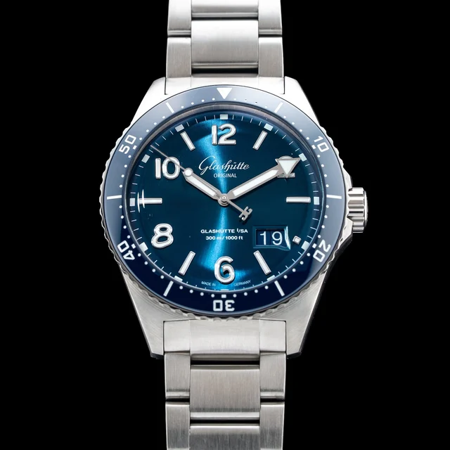 Glashutte Original Glashütte Original SeaQ Panorama Date Blue Dial Steel 1-36-13-02-81-70