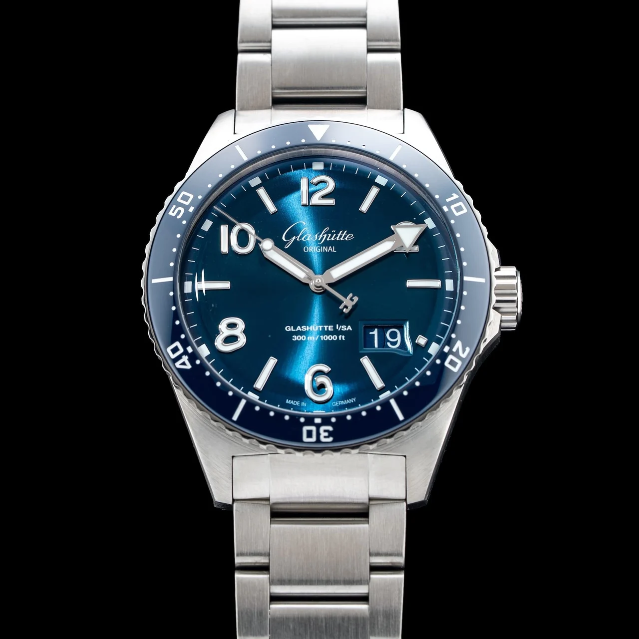 Glashutte Original Glashütte Original SeaQ Panorama Date Blue Dial Steel 1-36-13-02-81-70 210009N38116 kol saati
