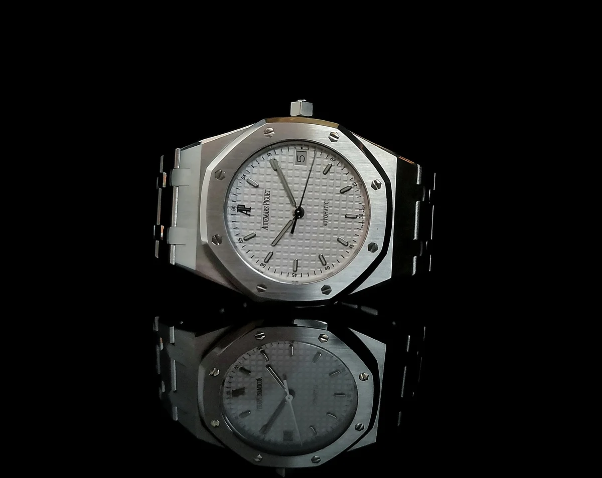 Audemars Piguet Royal Oak 116710LN-1-2-2 36 mm kol saati