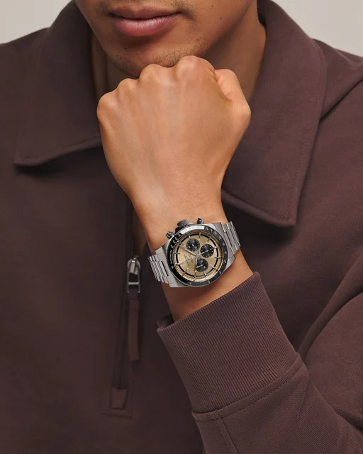 Longines Conquest Chronograph L3.835.4.32.6 kol saati