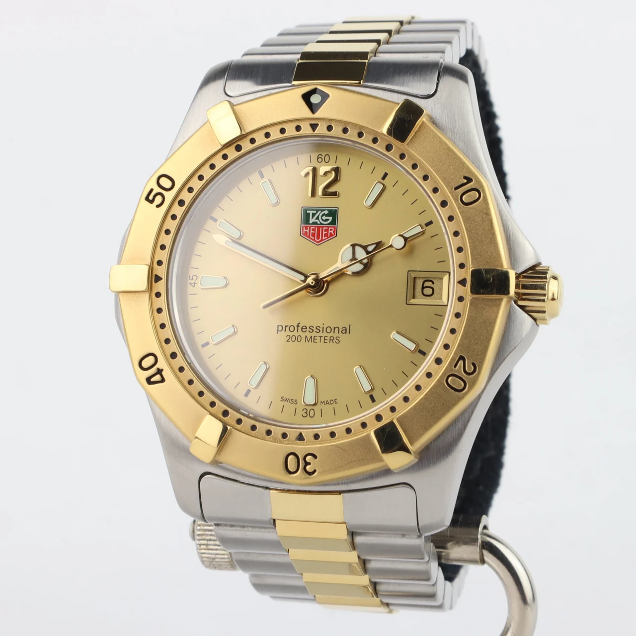 Tag Heuer Tag Heuer 250122 38 mm kol saati