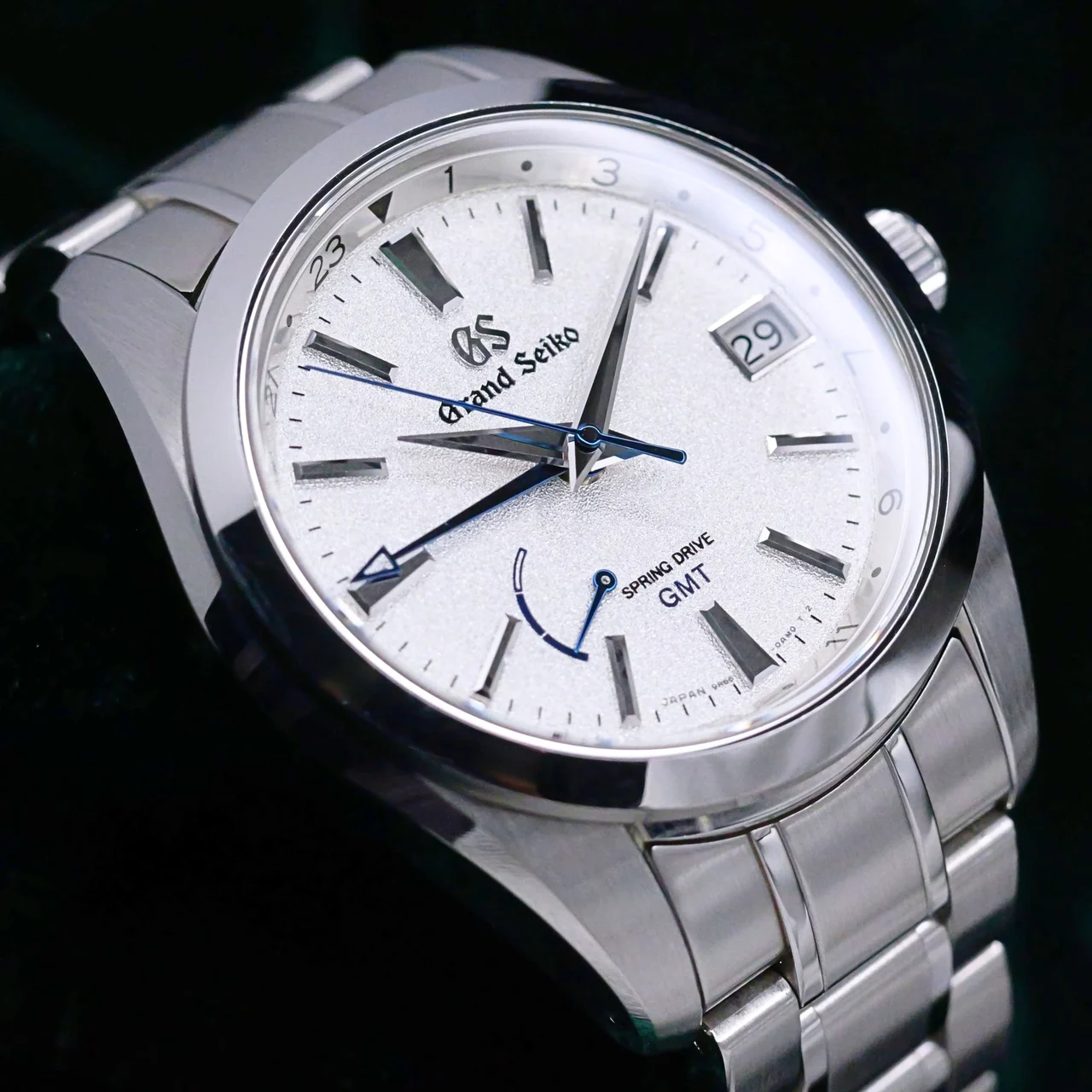 Grand Seiko Spring Drive GMT Limited Edition Blizzard Silver 41 mm kol saati