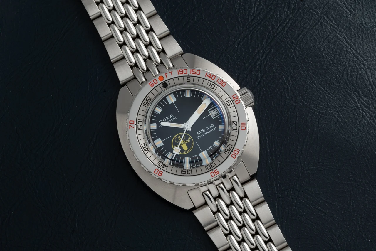 Doxa Sub 300 40991893 43 mm kol saati