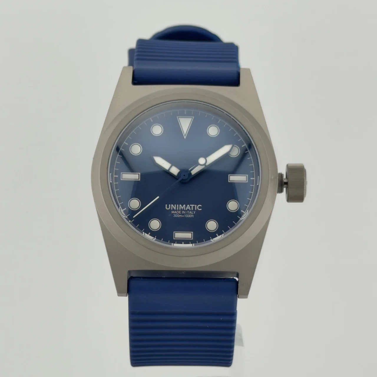 Unimatic Modello Due U2S-T-MP — New Titanium 39 mm kol saati