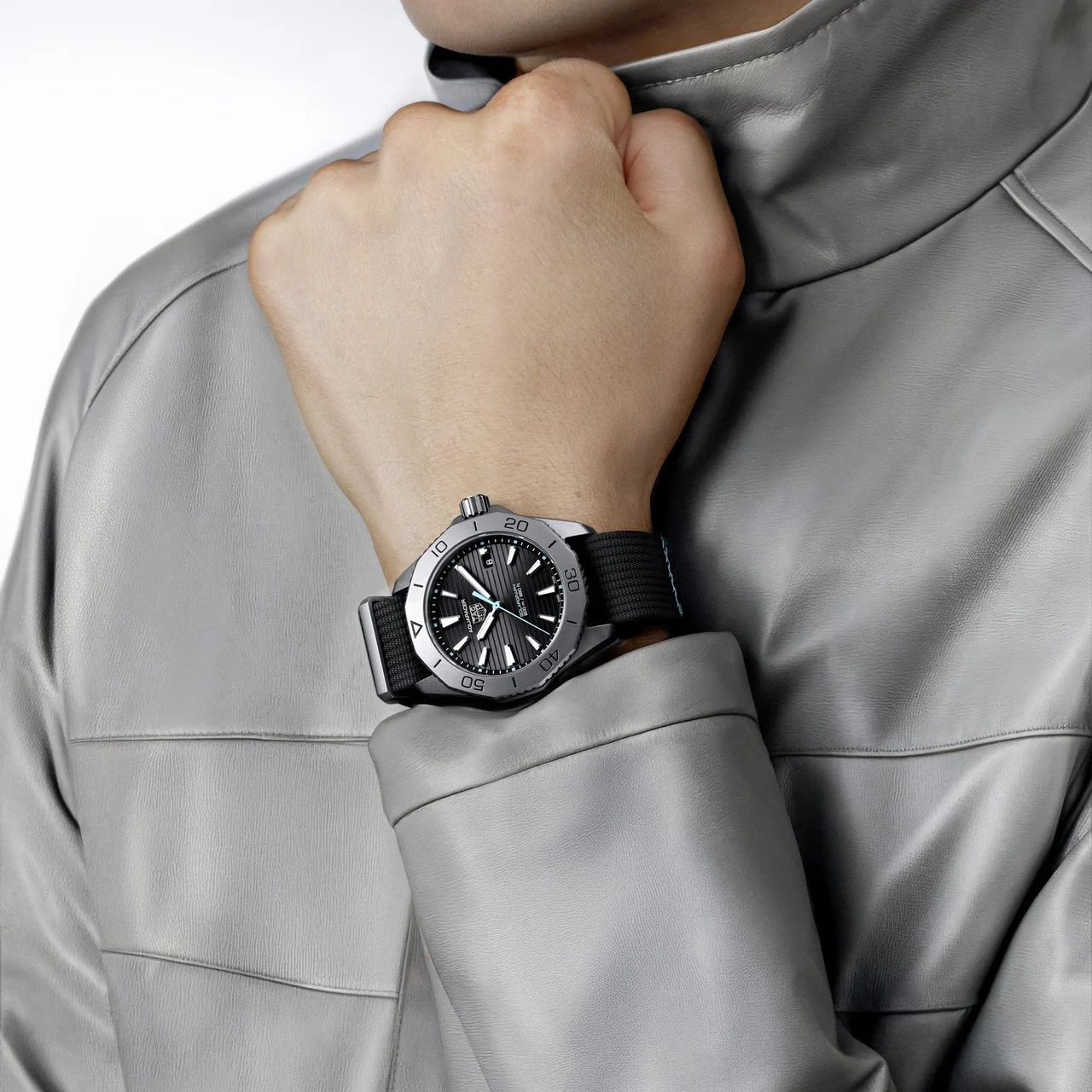 Tag Heuer WBP1180.FN8027 40 mm kol saati