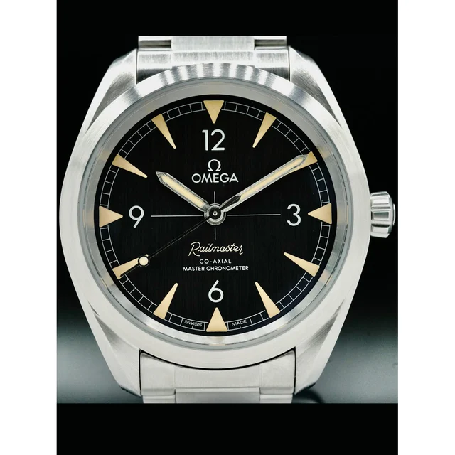 OMEGA Railmaster Co-Axial Master Chronometer 40mm on Bracelet 210000039140 kol saati