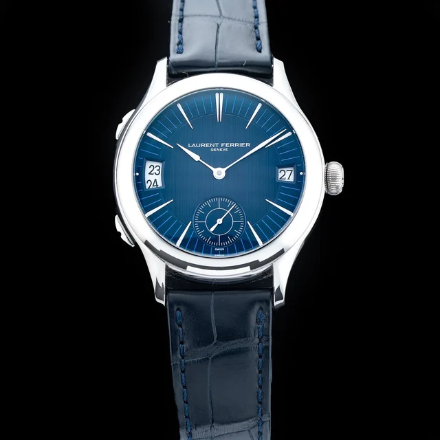 Laurent Ferrier Galet Traveller Blue Dial 210009N31473 kol saati