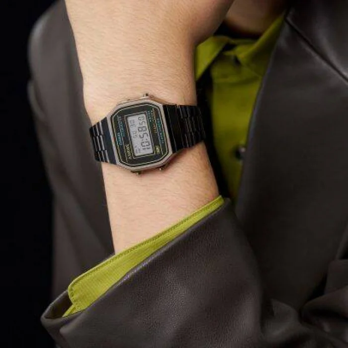 Casio Retro A168WEHB-1ADF 36.3 mm kol saati