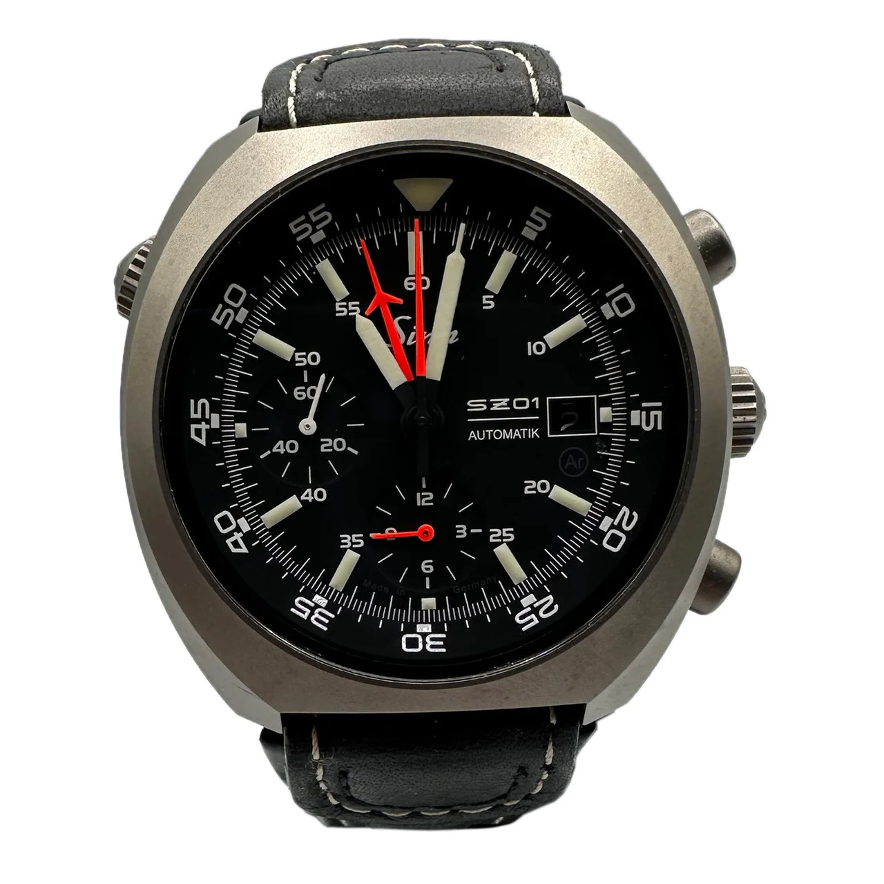 Sinn The Space Chronograph 140.0400 CSNCZ380 44 mm kol saati