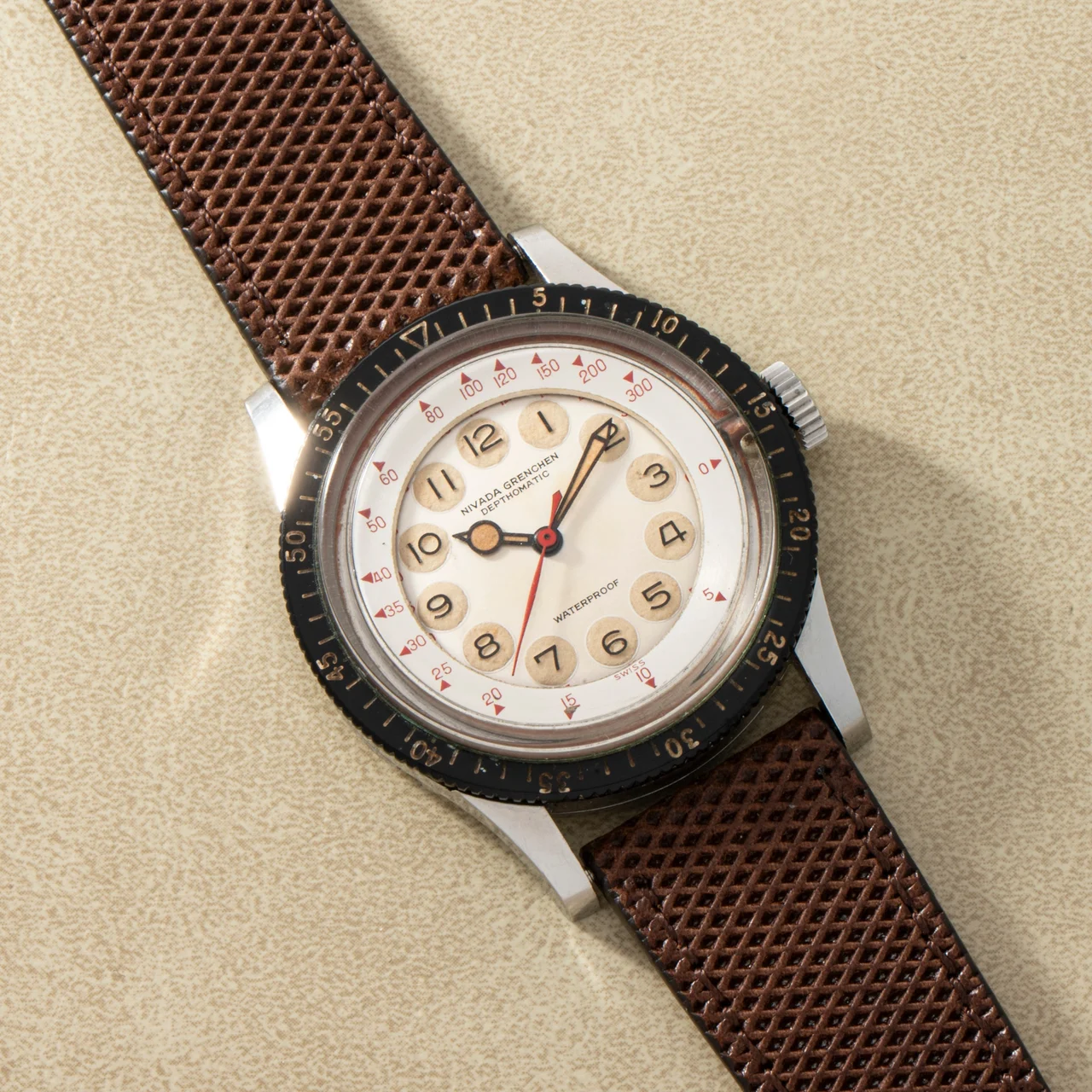 Nivada Grenchen Nivada Grenchen 40992527 39 mm kol saati