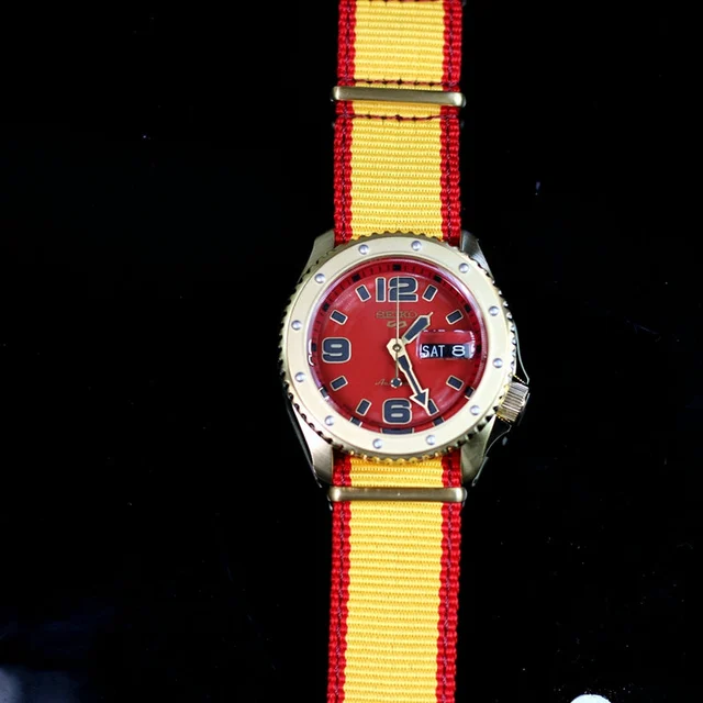 Seiko SBSA084 kol saati
