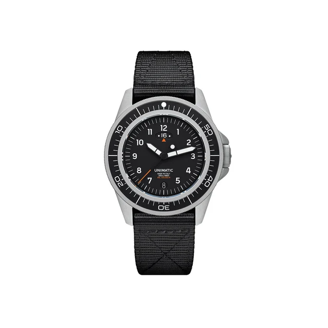 Unimatic UWK-UT1-GMT kol saati