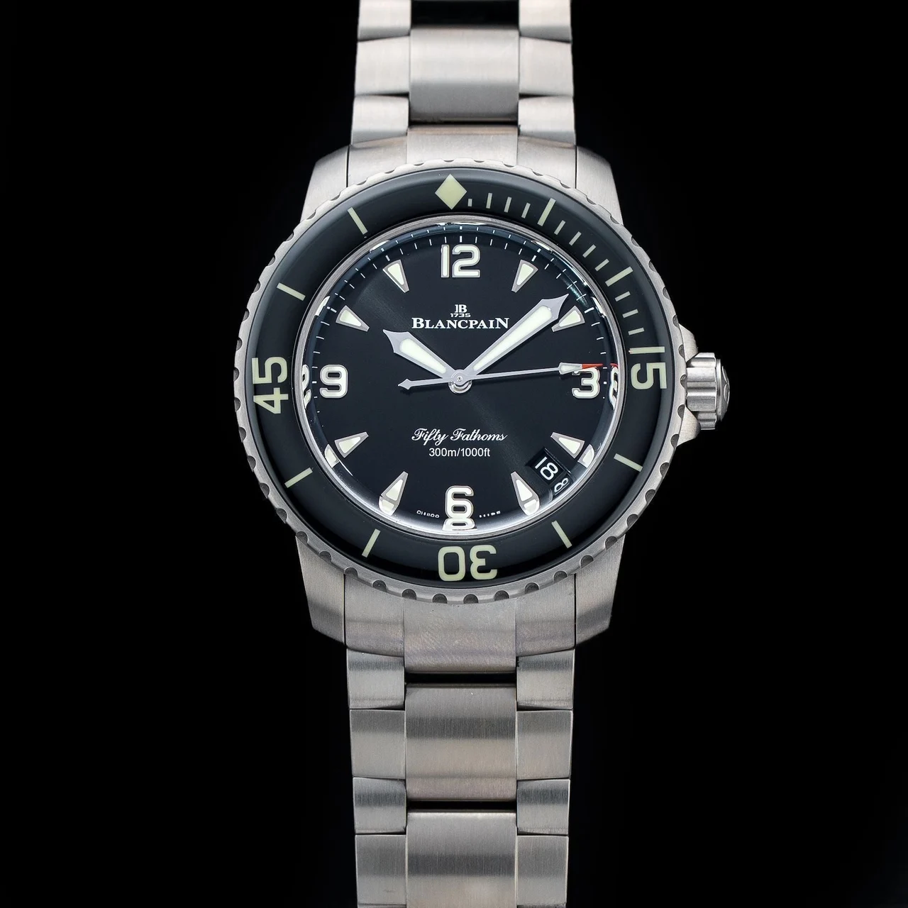 Blancpain Fifty Fathoms Automatic 42mm Black Dial 210009N33096 42 mm kol saati