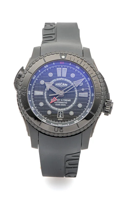 Vulcain VULCAIN, REF. 211931, CRICKET X-TREME, BLACK-TREATED STEEL AND TITANIUM kol saati