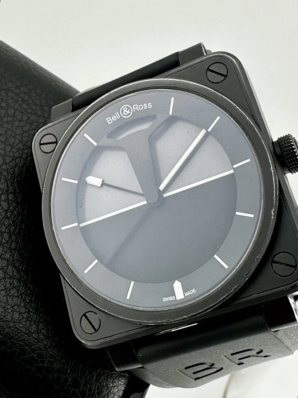Bell & Ross Bell & Ross 277222995323 46 mm kol saati