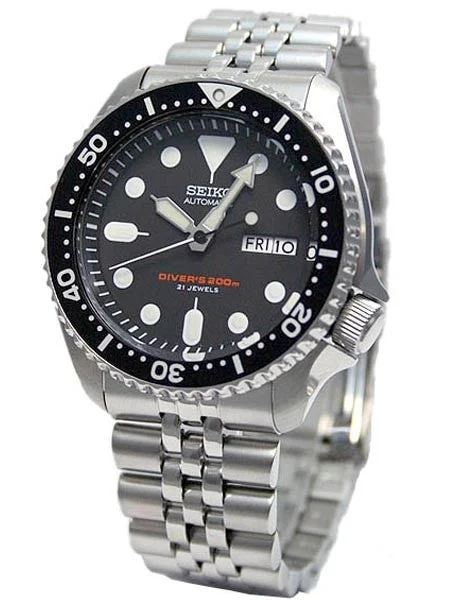 Seiko Scratch and Dent - Automatic Dive Watch with Stainless Steel Bracelet #SKX007K2 18 S