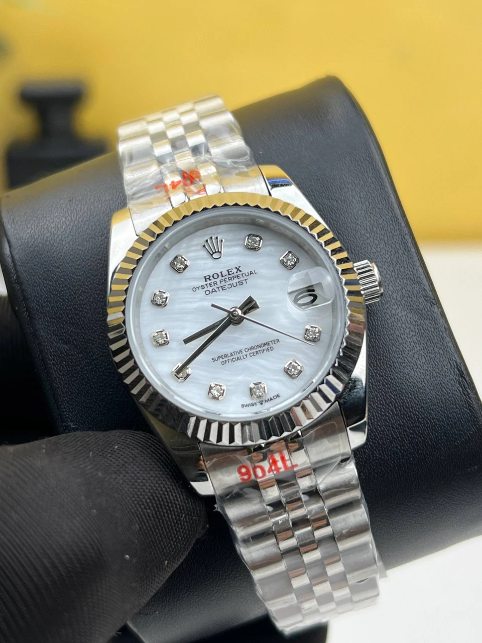 Rolex Date Just White Diamond Dial 31mm – Automatic 31 mm kol saati