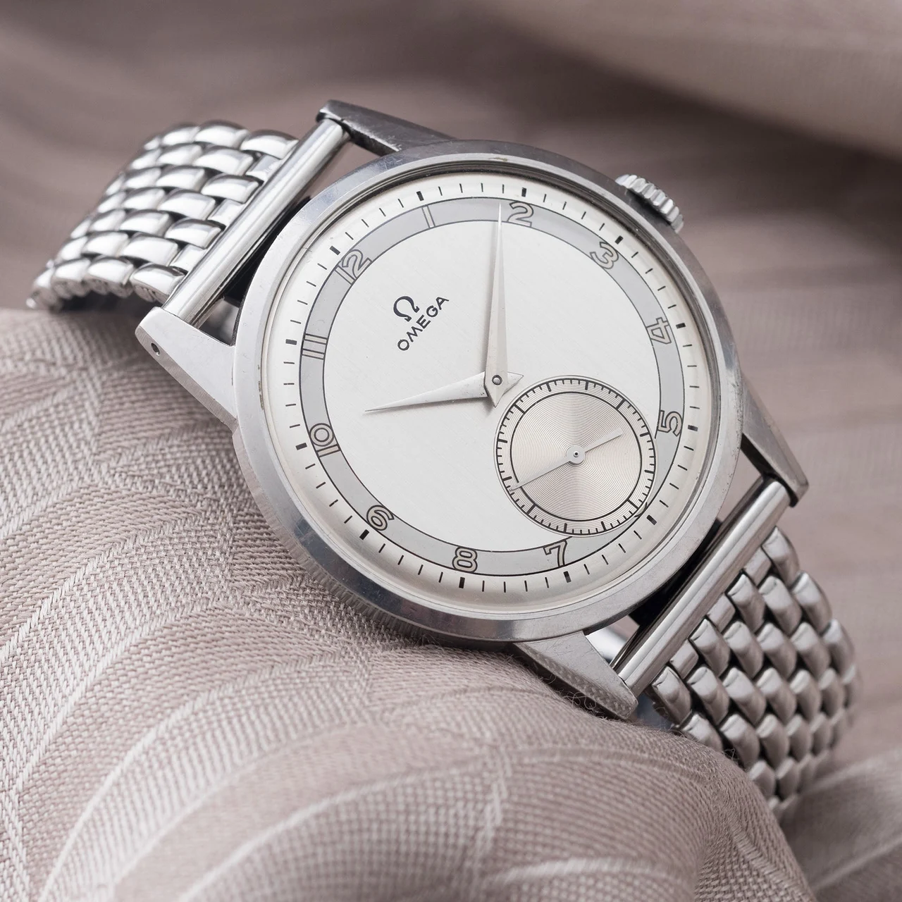 OMEGA Omega W-1811 38 mm kol saati