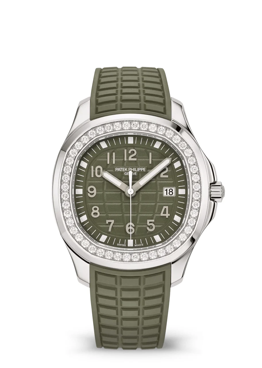 Patek Philippe Aquanaut Luce 5267/200A-011 38.8 mm kol saati