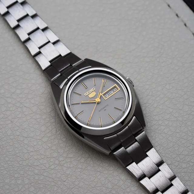 Seiko Women’s Automatic Vintage Watch, 1996 5 4206-0420 Women’s Automatic Vintage Watch, 1
