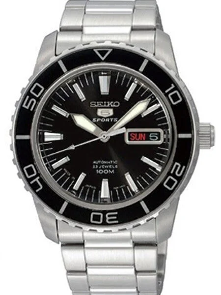 Seiko Sports 5, 23-Jewel Automatic Watch with Day and Date Window #SNZH55J1 kol saati