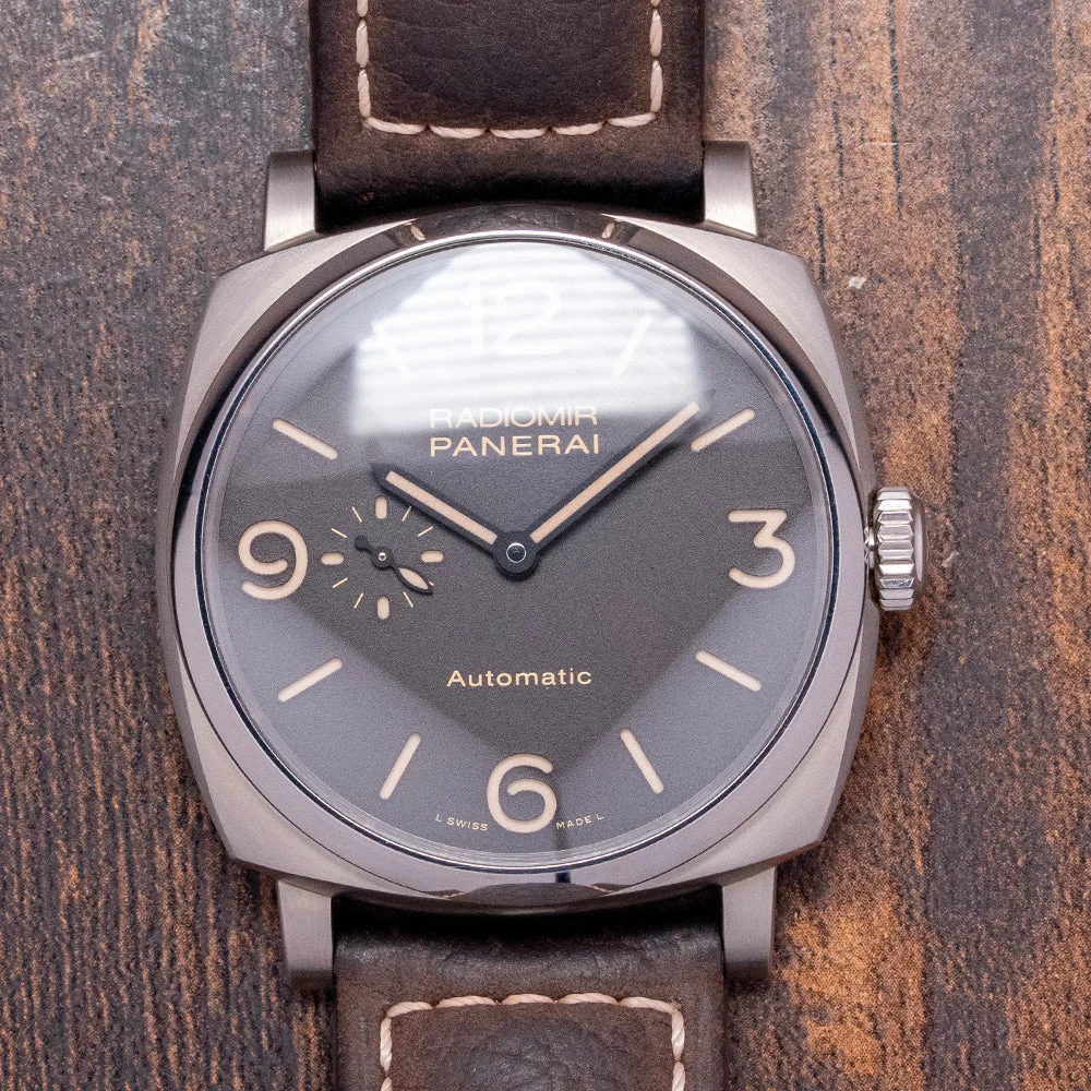 Panerai Radiomir PAM00619 45 mm kol saati