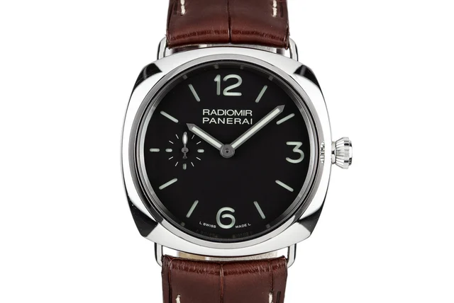 Panerai Radiomir A673 kol saati