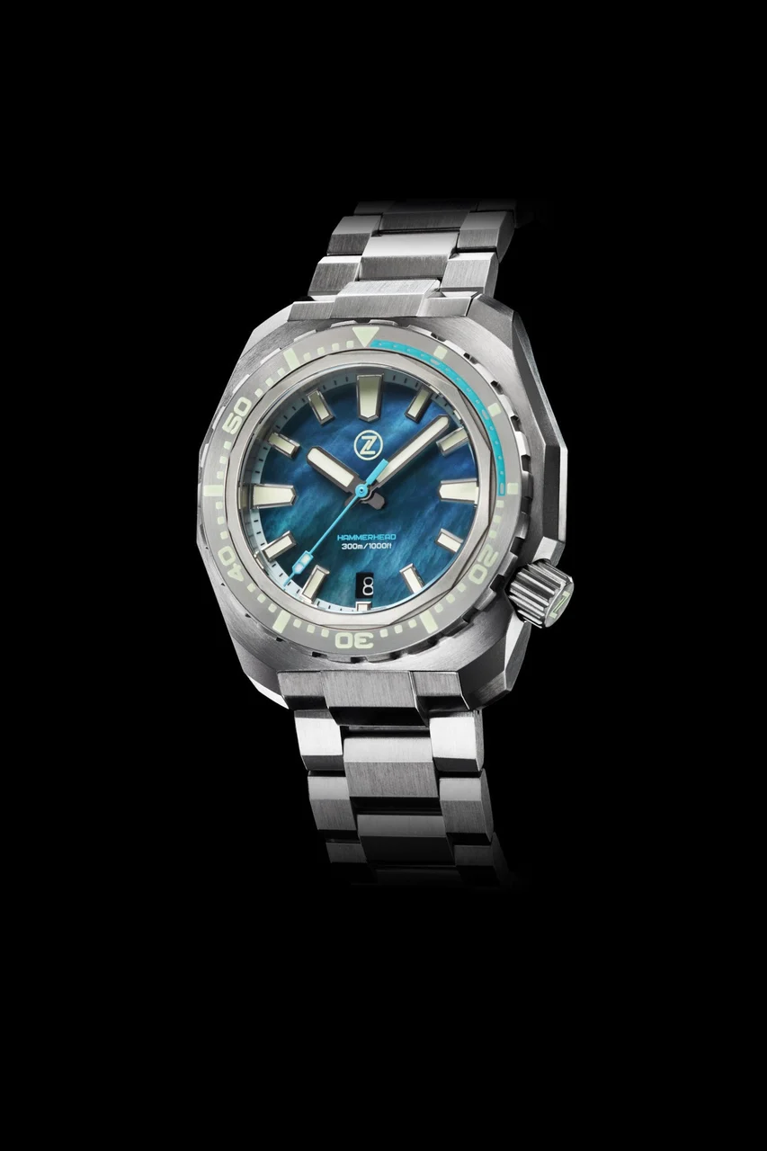 Zelos Hammerhead V3 300m Steel MOP 22 mm kol saati