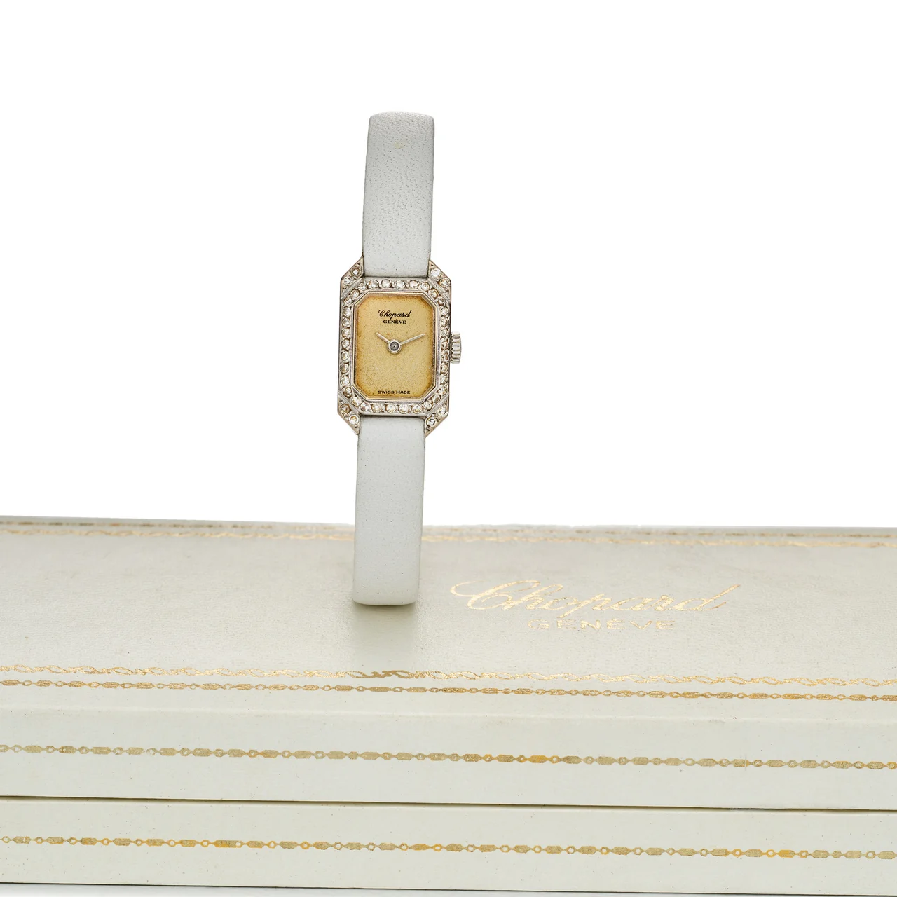 Chopard CHOPARD, REF. G3616-5121, LADY’S WRISTWATCH WITH DIAMOND-SET BEZEL kol saati