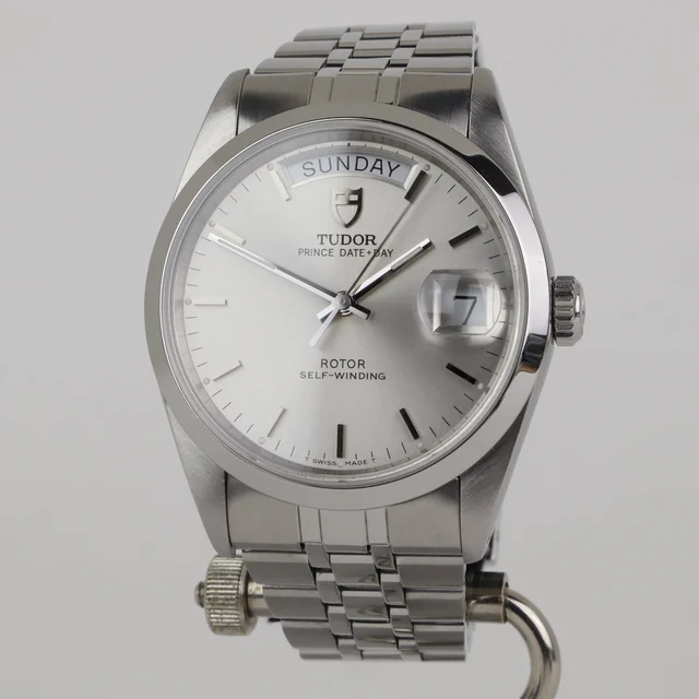 Tudor Tudor 250300 kol saati