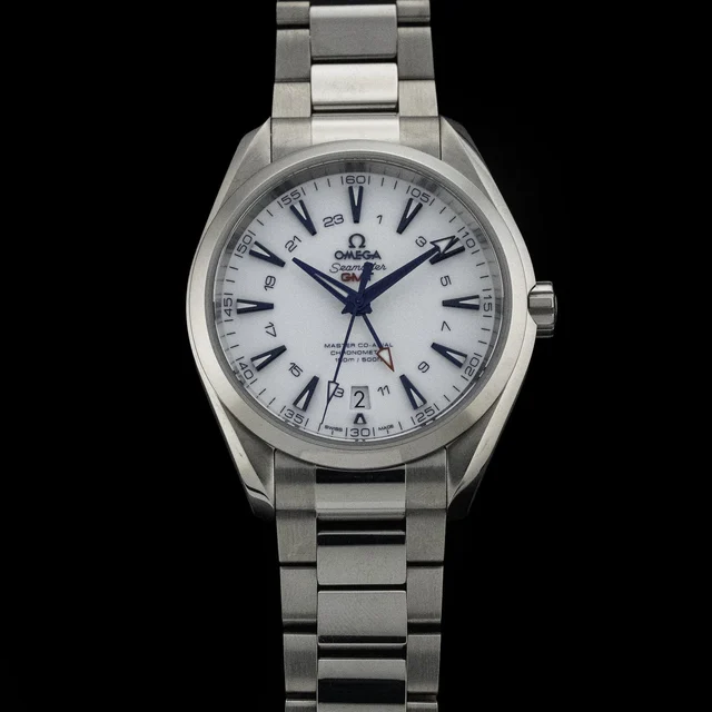 OMEGA Seamaster Aqua Terra GMT 231.90.43.22.04.001 210009N37693 kol saati