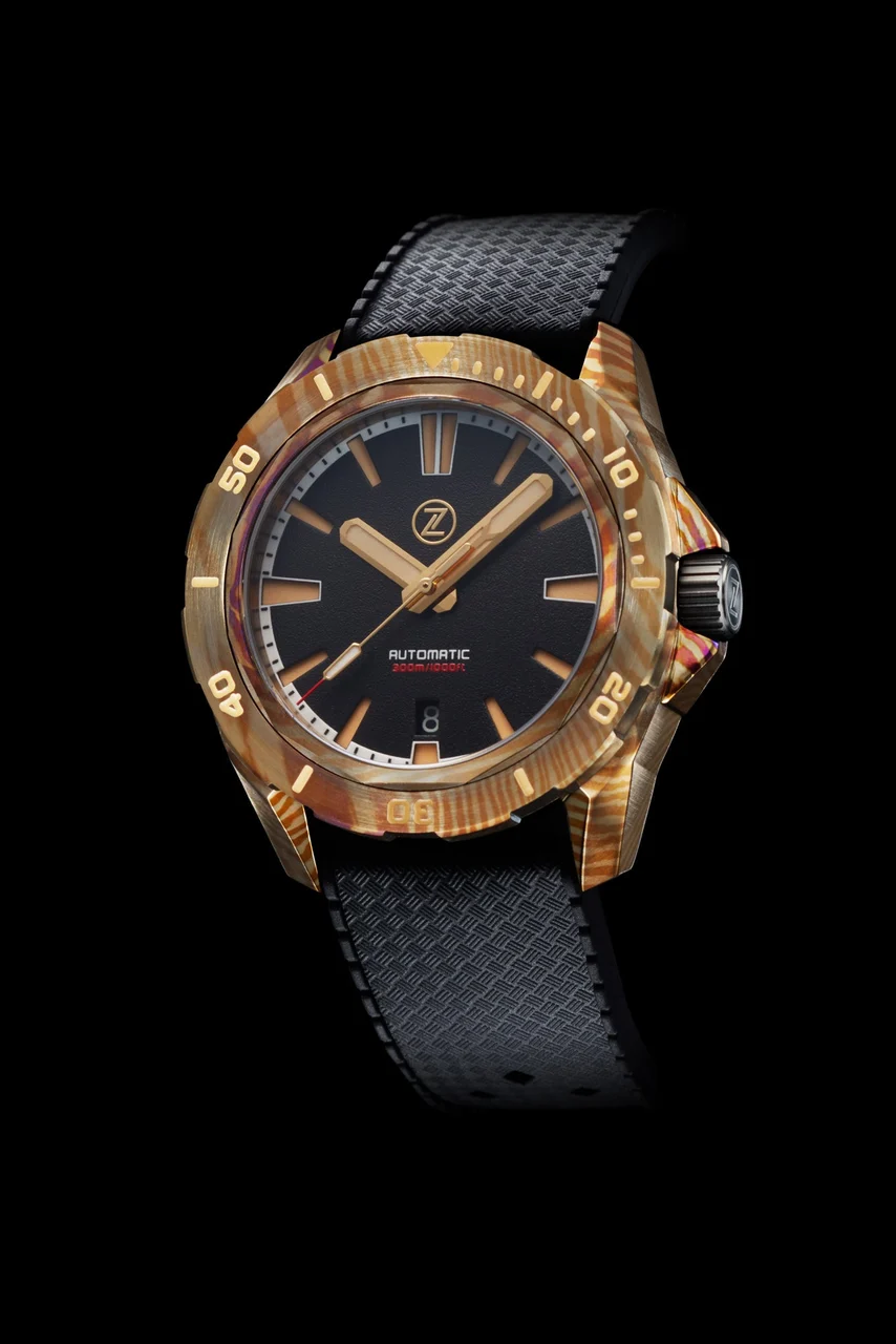 Zelos Swordfish Yellow Ti-Damascus 'Black Sand' 42 mm kol saati