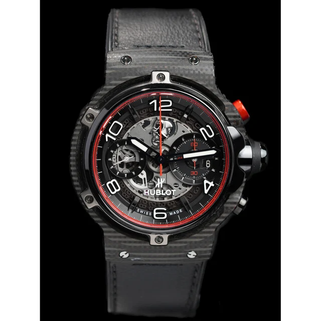Hublot Classic Fusion Ferrari GT 3D Carbon 526.QB.0124.VR 210009N30228 kol saati