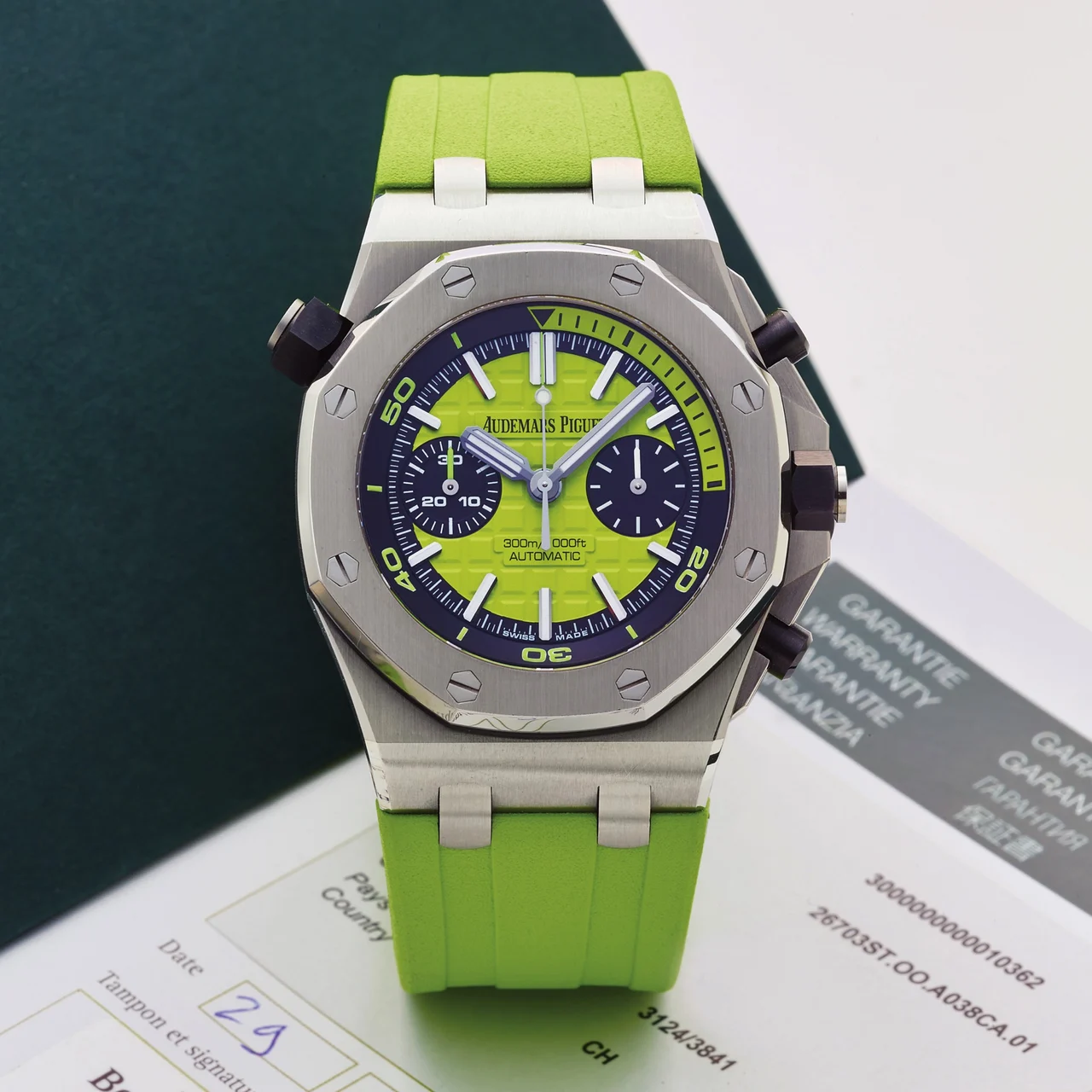 Audemars Piguet AUDEMARS PIGUET REF 26703ST ROYAL OAK OFFSHORE LIMITED EDITION MADE IN 50 EXAMPLES DIVER CHRONOGRAPH STEEL kol saati