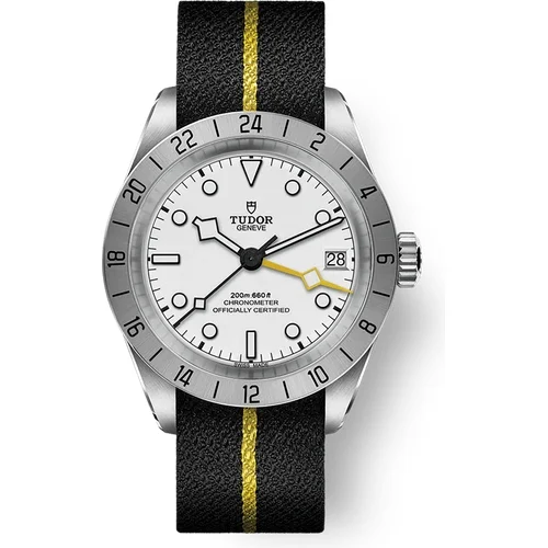 Tudor Black Bay Pro M79470-0005 kol saati
