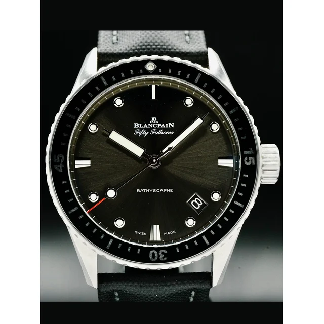 Blancpain Fifty Fathoms Bathscaphe 5000 1110 B52A 210000035529 kol saati