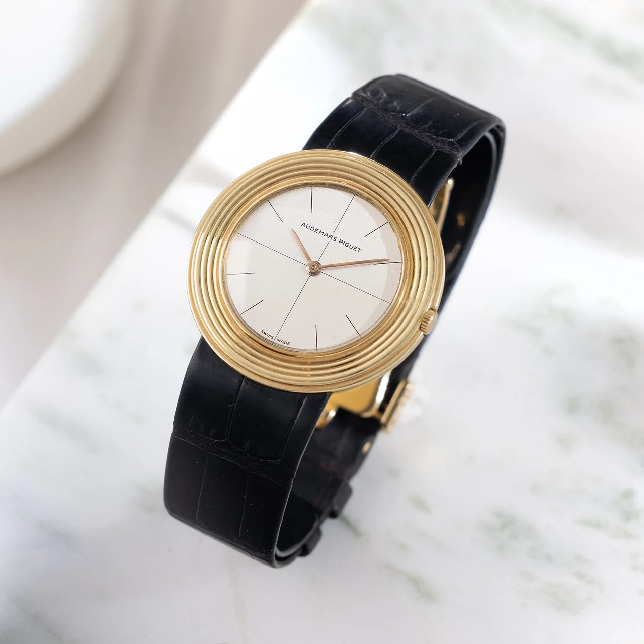 Audemars Piguet Disco Volante W-2493 35 mm kol saati
