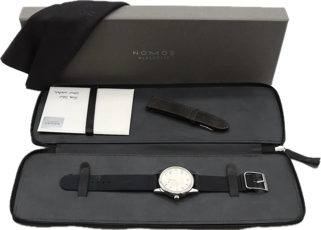 NOMOS Glashütte NOMOS Glashütte 8302024133411 kol saati