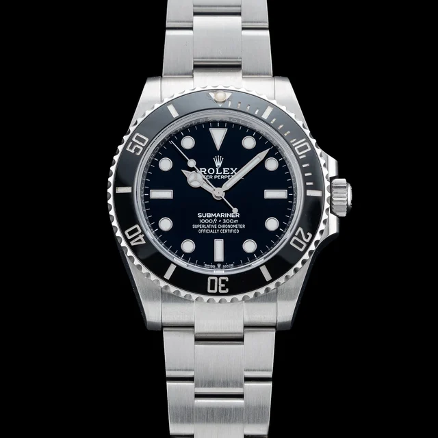 Rolex Submariner Black Dial 124060-0001 210009N41730 kol saati