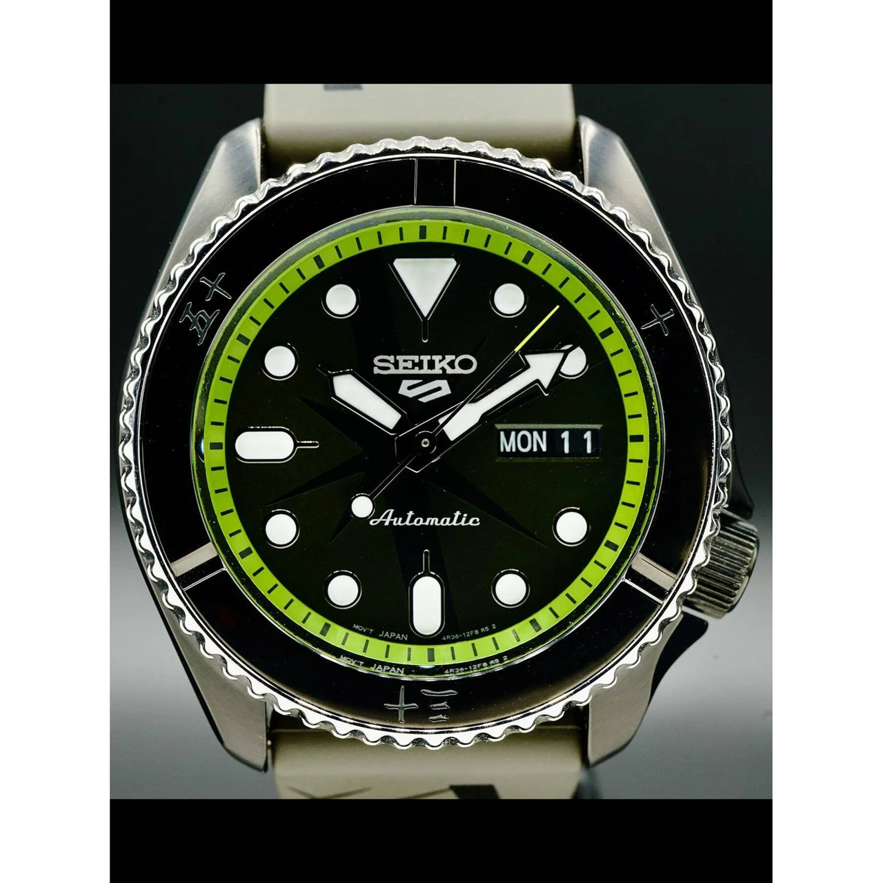 Seiko Sports SRPH67 Zoro 210000030696 42.5 mm kol saati