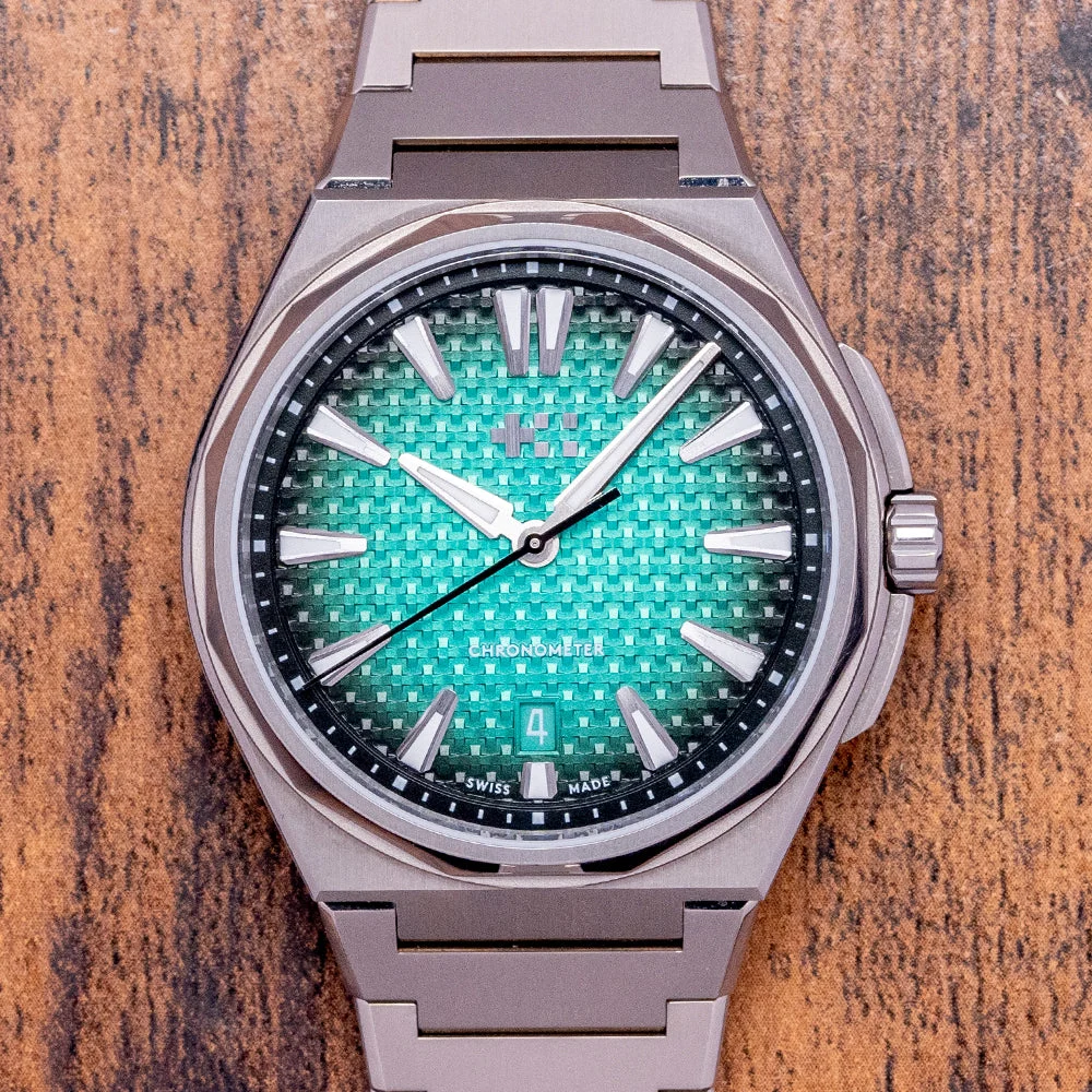 Christopher Ward The Twelve C12-40ADC1-T00V0 40 mm kol saati