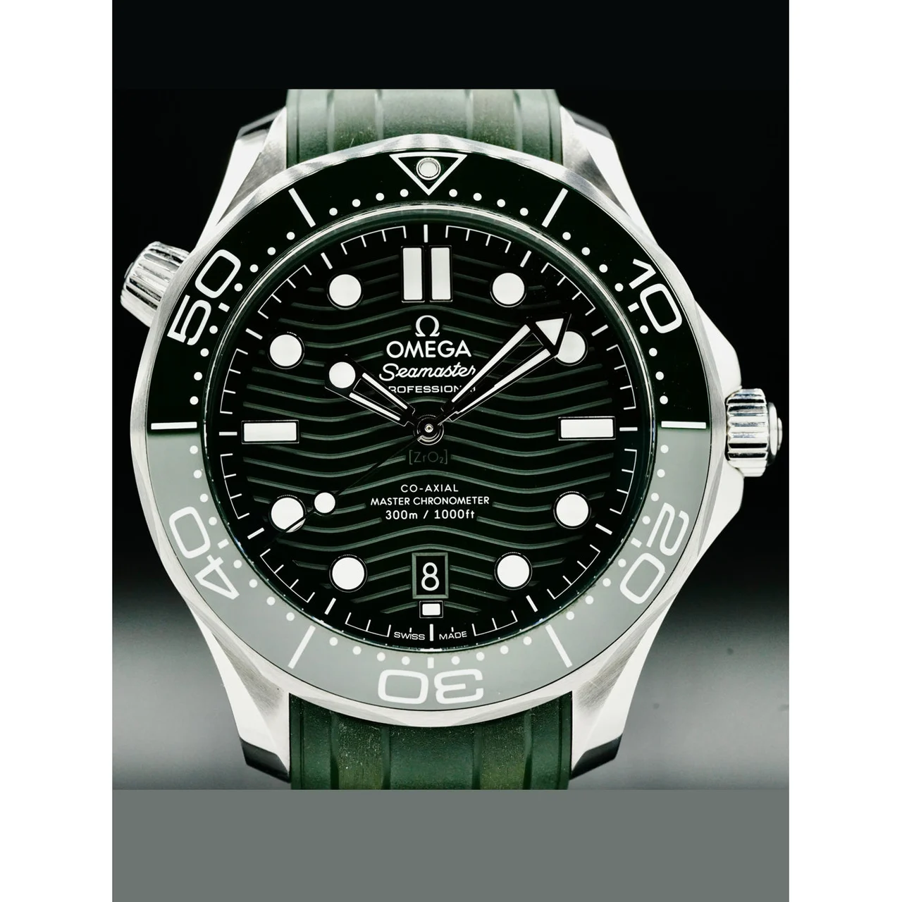 OMEGA Seamaster Diver 300M Green Dial 210000077431 42 mm kol saati