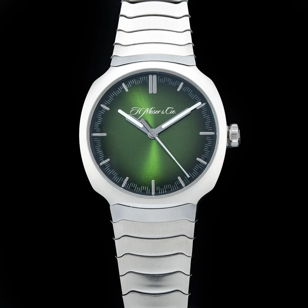 H. Moser & Cie. - Moser & Cie. 6200-1200 Streamliner Centre Seconds 210009N35331 40 mm kol saati