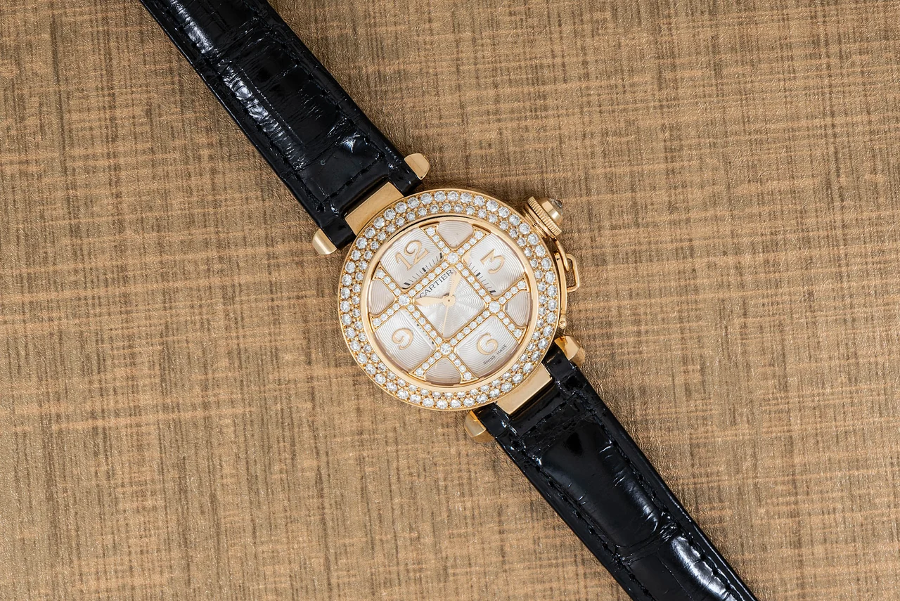Cartier Pasha 40950119 32 mm kol saati