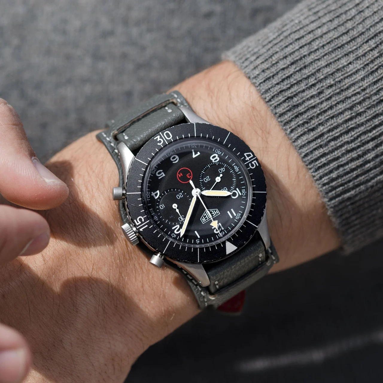 Heuer Bundeswehr W-3228 43 mm kol saati